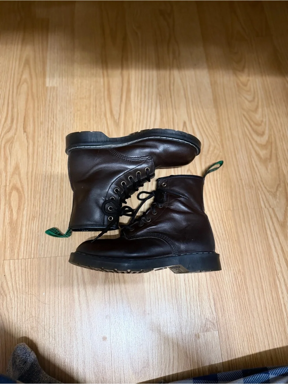 Solovair 8 Eye Derby Brown 7.5M